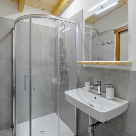 Panorama Glamping Vipavska Dolina Dobravlje